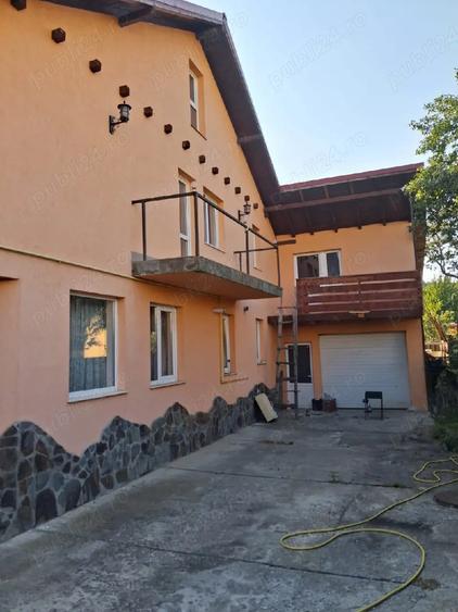 Casă cu Teren 380 Mp în Central