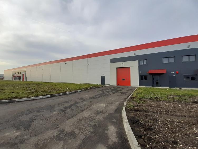 Spațiu industrial, de 2,829.2600097656 mp, în Juc-Herghelie
