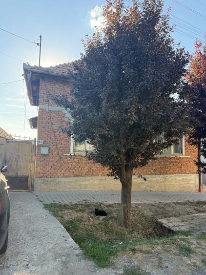 Casă cu 4 camere în Șărmășag