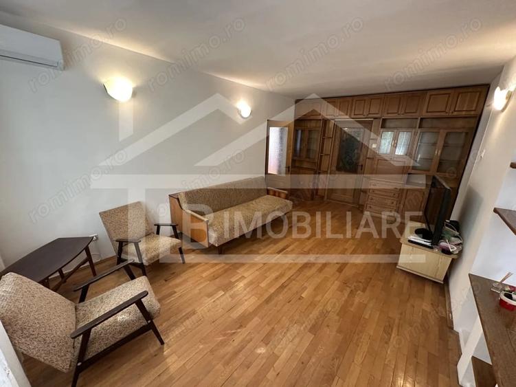 Apartament cu 3 camere semidecomandat în Cornișa