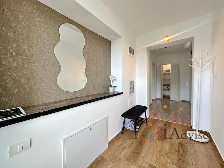 Apartament cu 4 camere decomandat, mobilat în Drumul Poienii