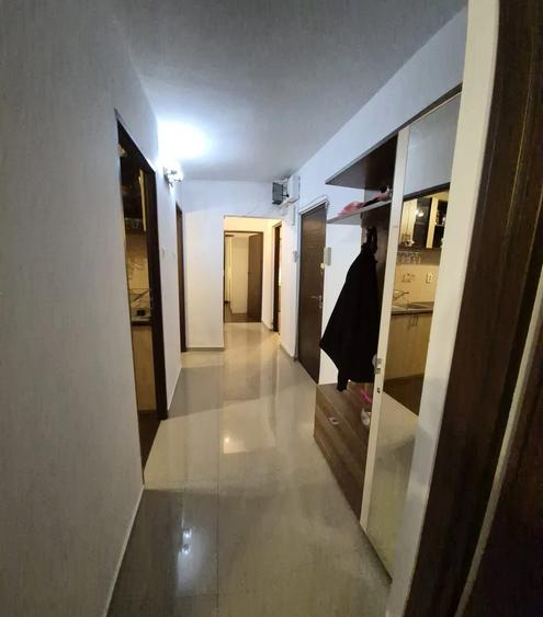 Apartament cu 3 camere, mobilat în Apusului