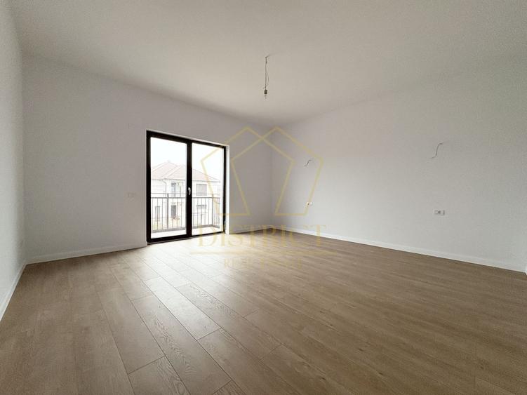 Duplex cu 4 camere cu Canalizare în Giroc