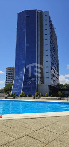 Apartament cu 3 camere semidecomandat, mobilat în Central