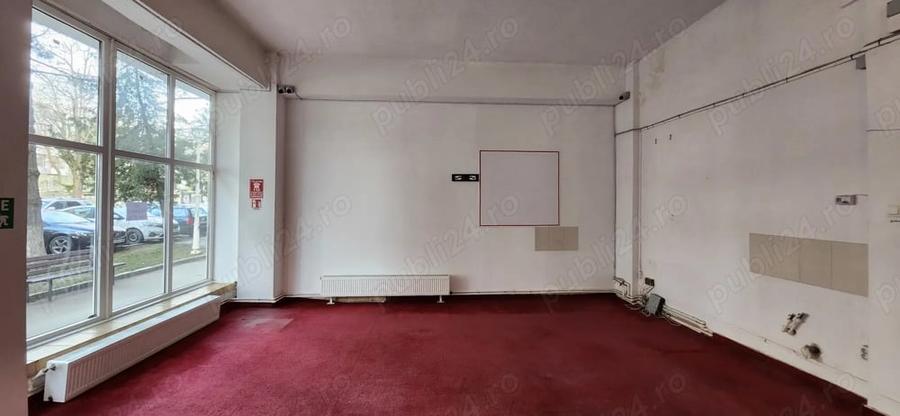 Spațiu comercial, de 94 mp, în Bejan