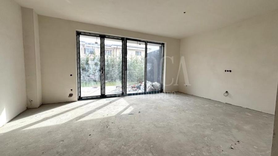 Casa 4 camere de vanzare in Floresti - 1