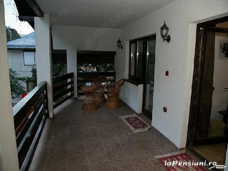 De vanzare casa pensiune - 6