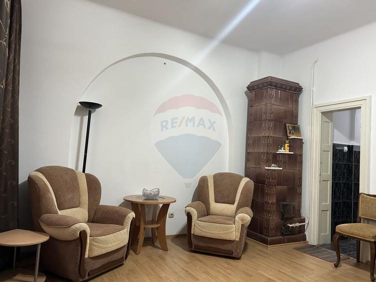 Apartament cu 3 camere în zona P-ta Unirii - 1