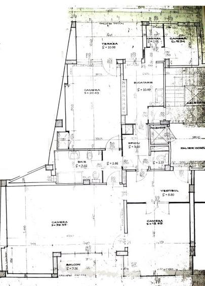 Apartament cu 4 camere decomandat, mobilat în Universitate