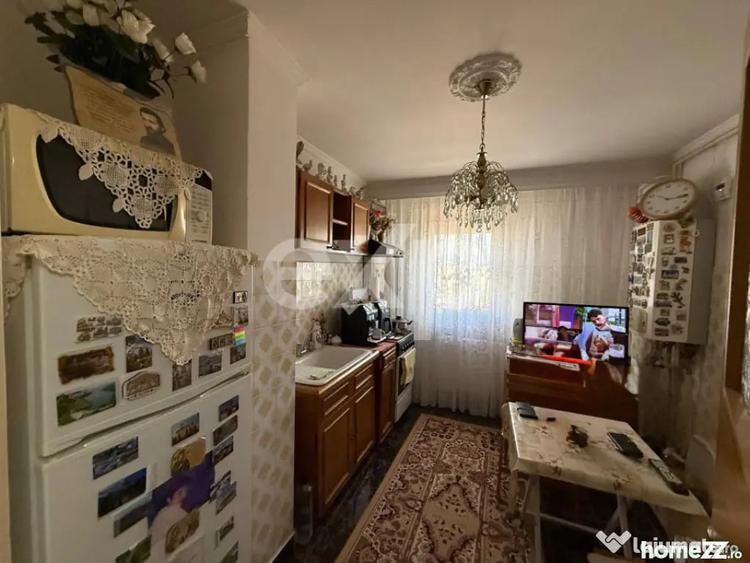 Apartament cu 2 camere decomandat în Prundu