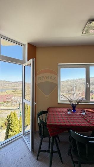 Casă cu vedere spectaculoasă - pentru locuit sau investiție turistică - 9