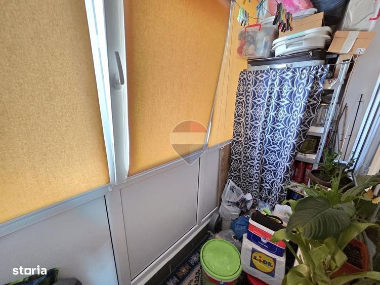 Apartament cu 3 camere decomandat în Sud
