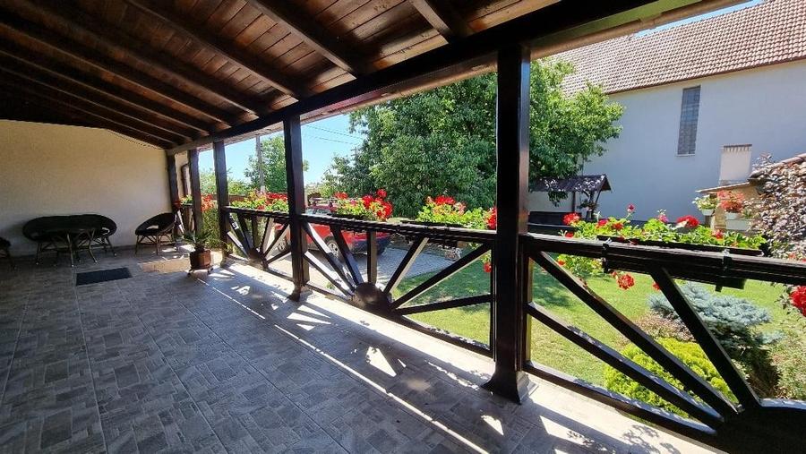 Casa finisata in Lazuri cu teren 1452 mp - 13