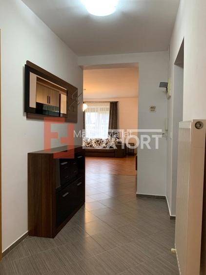 Apartament cu 2 camere decomandat, mobilat în Dumbrăvița