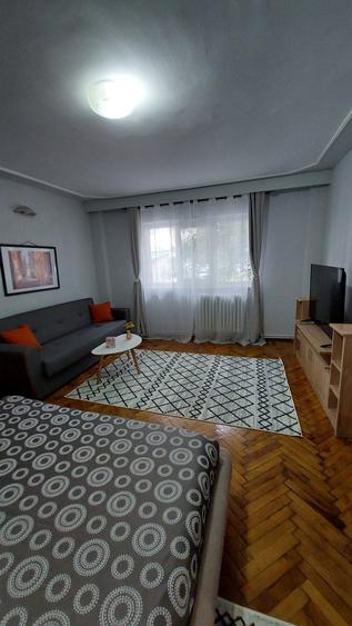 Braila zona Dorobanti de inchiriat apartament 1 camera parter renovat totul nou - 5