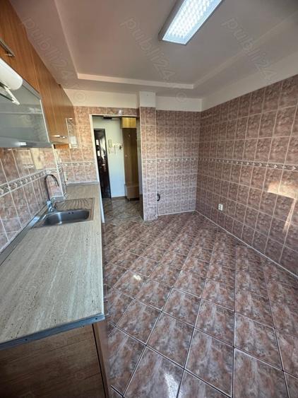 Apartament cu 3 camere semidecomandat în Moșilor - 9