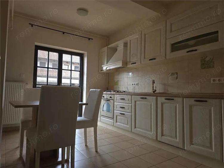 Toscana - 3 cam - mobilat - scara interioara - spatios - luminos - 5