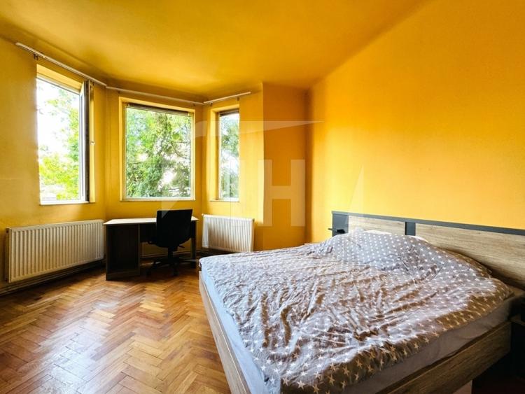 Casă individuală cu 6 camere cu Canalizare în Gruia