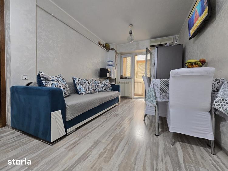 Apartament cu 2 camere decomandat în Școlilor
