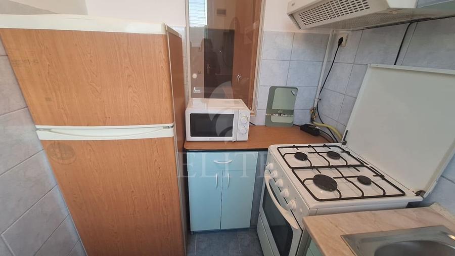 Garsoniera &icirc;n zona STRAZII OASULUI - 13