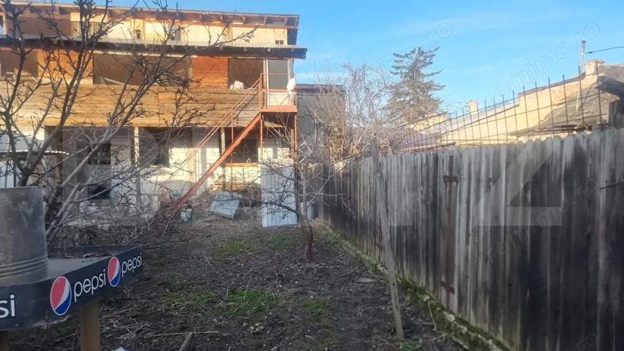 Teren+casa demolabila+anexa noua la rosu - 4