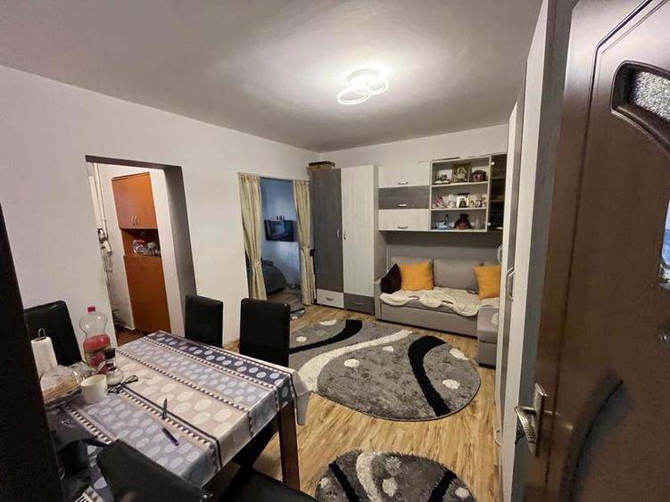 Inchiriez garsoniera - 4