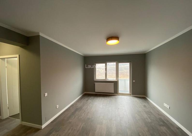 Apartament 2 camere/bucatarie separata/parcare/zona TERRA