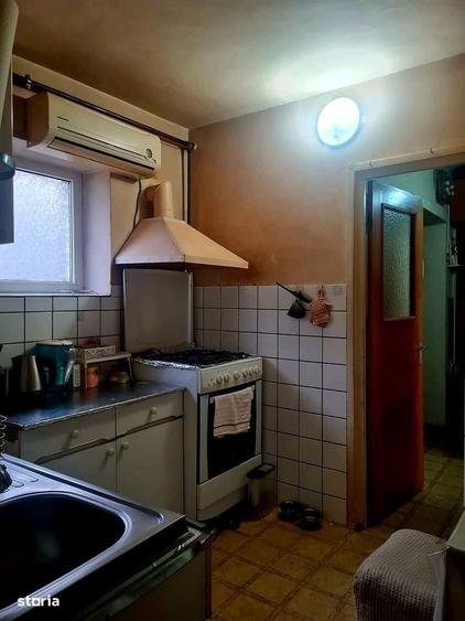 Apartament cu 2 camere decomandat în Războieni