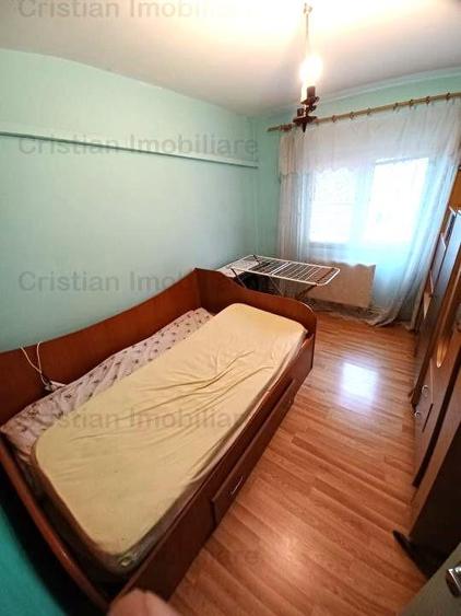 70mp  ETAJ 2 apart 3 cam conf 1 decomandat  Buzaului - 3