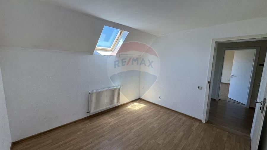 DE VANZARE CASA LA PRET DE APARTAMENT - 17