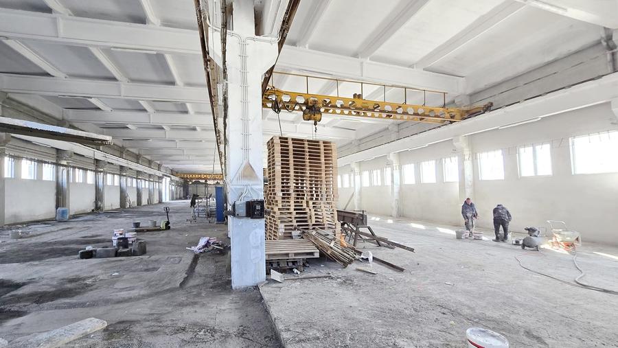 Hala de productie de inchiriat centura sud, 2400 mp, putere 1.8 Mw, pod rulant - 4