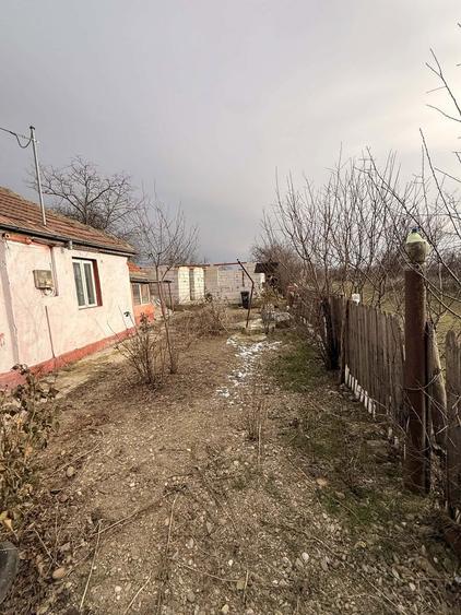 Casa in Sageata pe ulita 100dempina lasosea. - 2