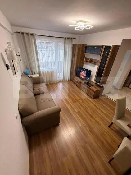 OFERTA apartament 3 camere, spatios 70 mp, mobilat si utilat - 6