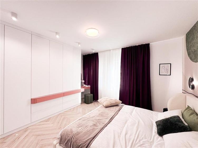 Apartament de inchiriat 5 camere Charles de Gaulle - 17