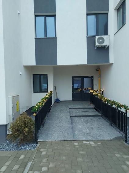 Vand apartament cu 3 camere - 6