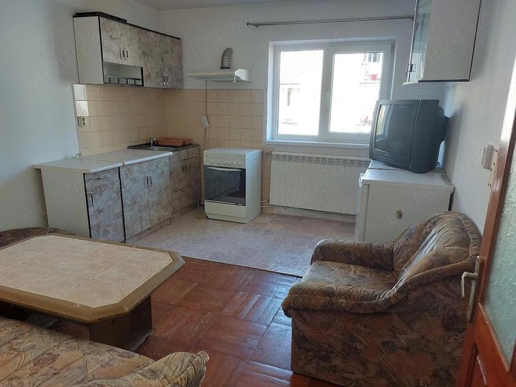 Apartament (43 mp. )2 camere decomandat (100m Gara Burdujeni) - 4