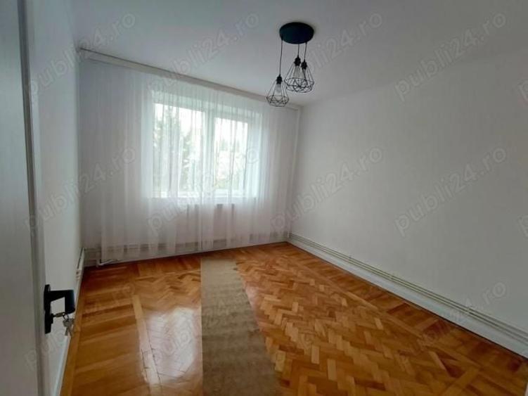 APARTAMENT SUPERB 3 CAMERE SEMIDECOMANDAT CONFORT 1 ZONA TOMIS 2 - 4