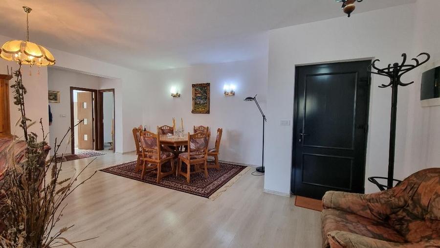 Apartament 3 camere etaj 1 in vila zona Odobescu cu parcare - 5