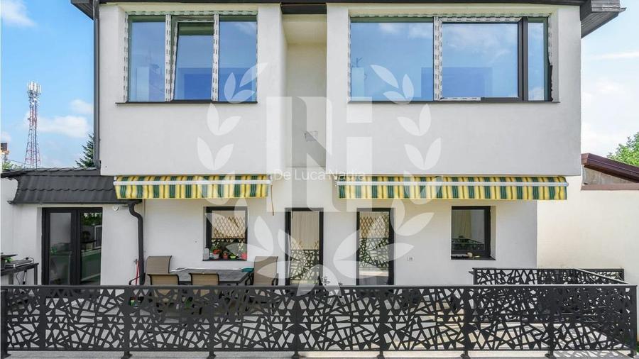 Apartament 5 camere cu terasă și curte generoasă Apartament 5 camere cu terasă și curte generoasă