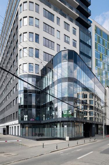 Spațiu de birou privat pentru 4 persoane în Regus Central Business Plaza - 3