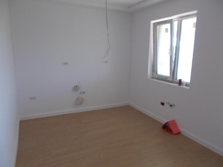 Duplex, Sag, parter, 3 camere, 100mp, teren 300mp - 2