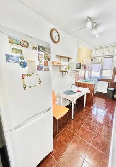 Garsoniera decomandata Gorjului-centrala proprie- bloc 1981 - 6