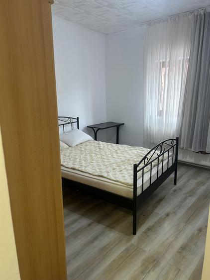 Inchiriez apartament - 1