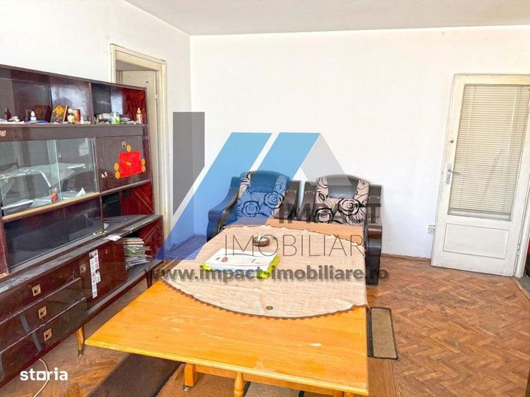 4 camere, etaj 3/4, NEMODERNIZAT, teava gaze la usa,Calea Severinului - 2