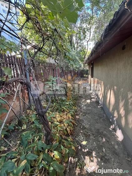 Casă cu 3 camere cu Teren 230 Mp în Grivița