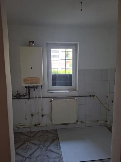 Apartament cu 2 camere semidecomandat în Exterior Vest