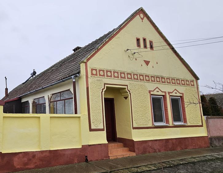 Casă individuală, cu 3 camere, în localitatea Ivanda, la 30 km de Timișoara - 2