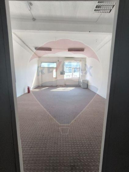 Spatiu comercial de inchiriat - 3