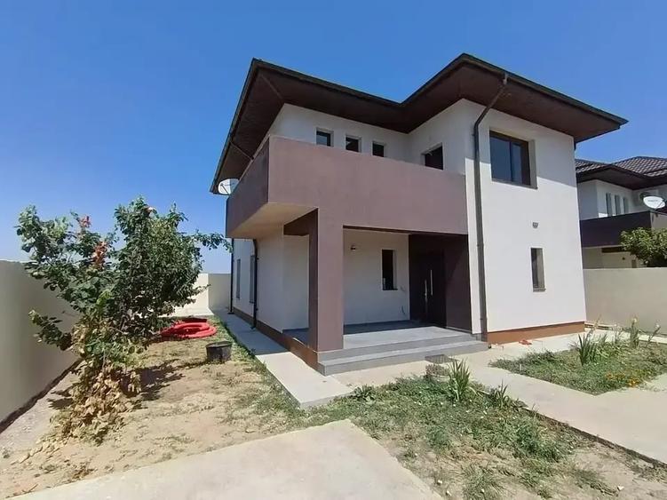 Vila Noua De Vanzare 4 Camere Afumati | Curte 300 MP - 1