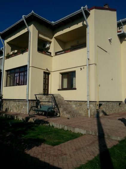 Cladire cu suprafata de 800mp in oras - 1